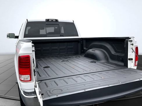 Used 2018 RAM 3500 Laramie image 19