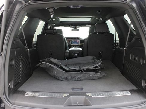 Used 2022 GMC Yukon Denali AWD/4WD image 31