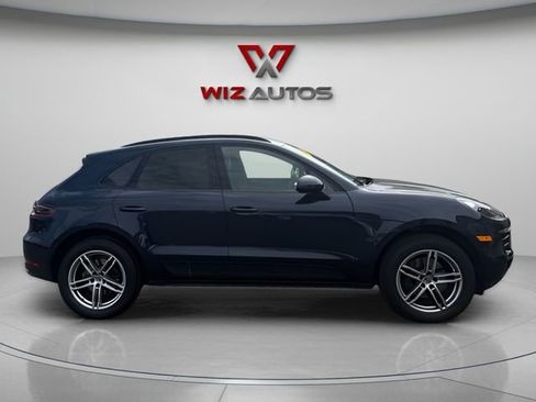 Used 2017 Porsche Macan AWD/4WD image 6
