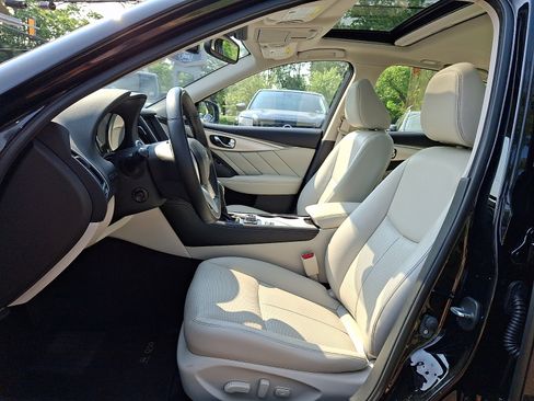 Certified 2023 INFINITI Q50 Luxe w/ Cargo Package AWD/4WD image 13
