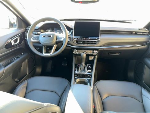 New 2026 Jeep Compass Limited image 8