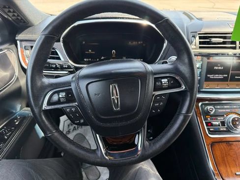 Used 2019 Lincoln Continental Premiere FWD image 29