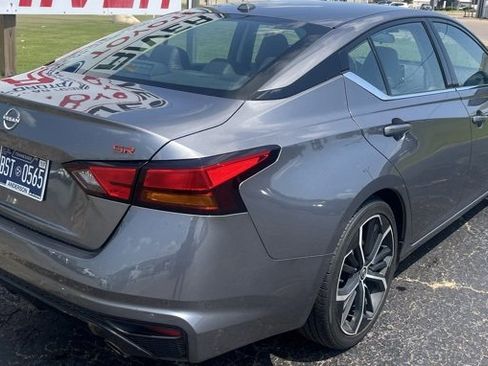 Used 2024 Nissan Altima 2.5 SR image 8
