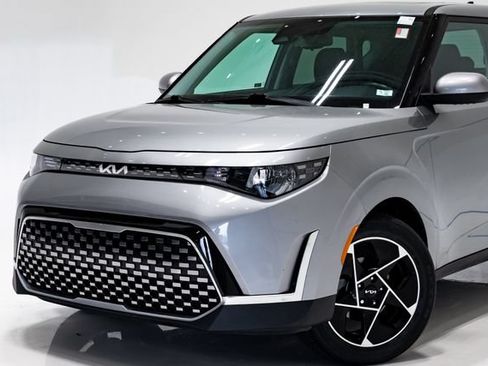 Certified 2024 Kia Soul EX FWD image 2