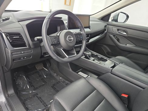 Certified 2024 Nissan Rogue SL image 16