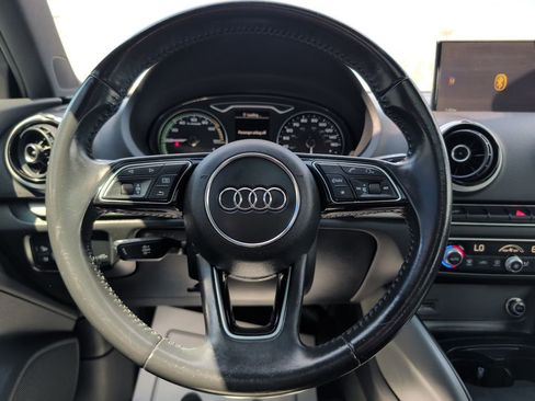 Used 2017 Audi A3 e-tron Premium image 11