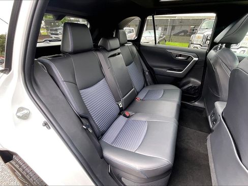 Used 2023 Toyota RAV4 XSE AWD/4WD image 32