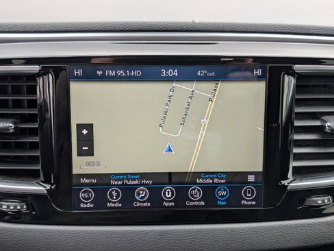 Used 2019 Chrysler Pacifica Touring Plus w/ Advanced Safetytec Group image 30