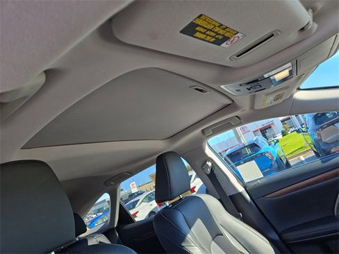 Used 2022 Lexus RX 350L FWD w/ Premium Package image 16