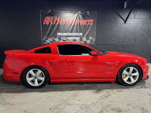 Used 2013 Ford Mustang GT Premium w/ Comfort Pkg image 6