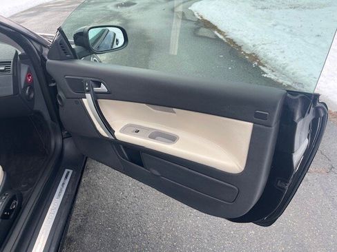 Used 2011 Volvo C70 T5 image 12