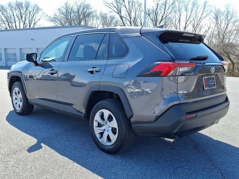 Certified 2023 Toyota RAV4 LE image 5