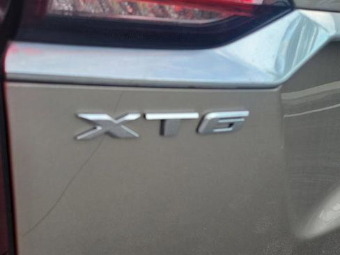 Certified 2022 Cadillac XT6 Premium Luxury image 28