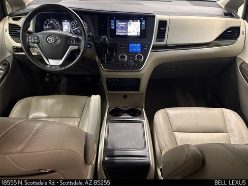 Used 2017 Toyota Sienna XLE w/ XLE Navigation Package FWD image 26