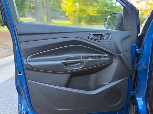 Used 2018 Ford Escape S FWD image 18