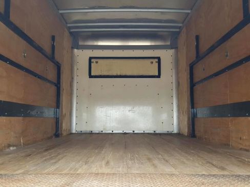 Used 2019 Chevrolet Express 3500 image 10