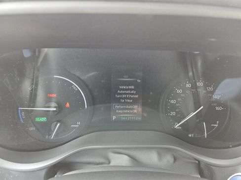 Used 2021 Toyota Sienna LE image 18