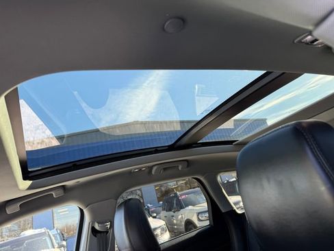 Used 2021 Lincoln Corsair AWD w/ Premium Package image 7