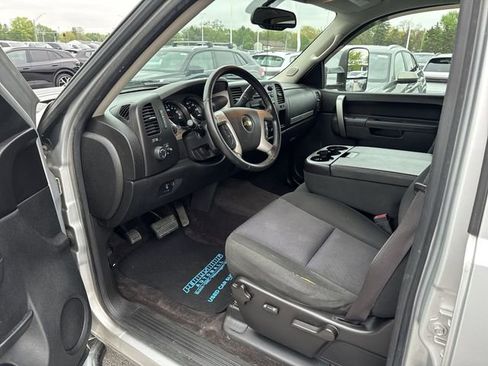 Used 2012 Chevrolet Silverado 2500 LT w/ Interior Plus Package AWD/4WD image 10