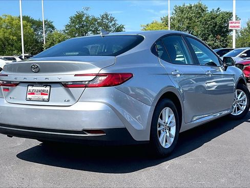 Used 2025 Toyota Camry LE FWD image 12