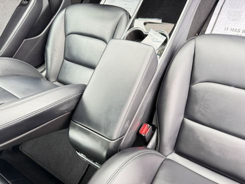 Used 2018 Tesla Model 3 Long Range image 48
