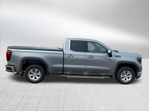 Used 2025 GMC Sierra 1500 SLE AWD/4WD image 2