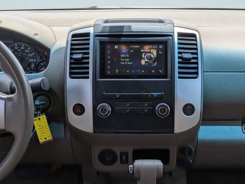 Used 2012 Nissan Frontier SV w/ SV Premium Utility Pkg RWD image 19