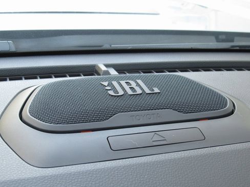 Used 2024 Toyota Tacoma TRD Sport image 35