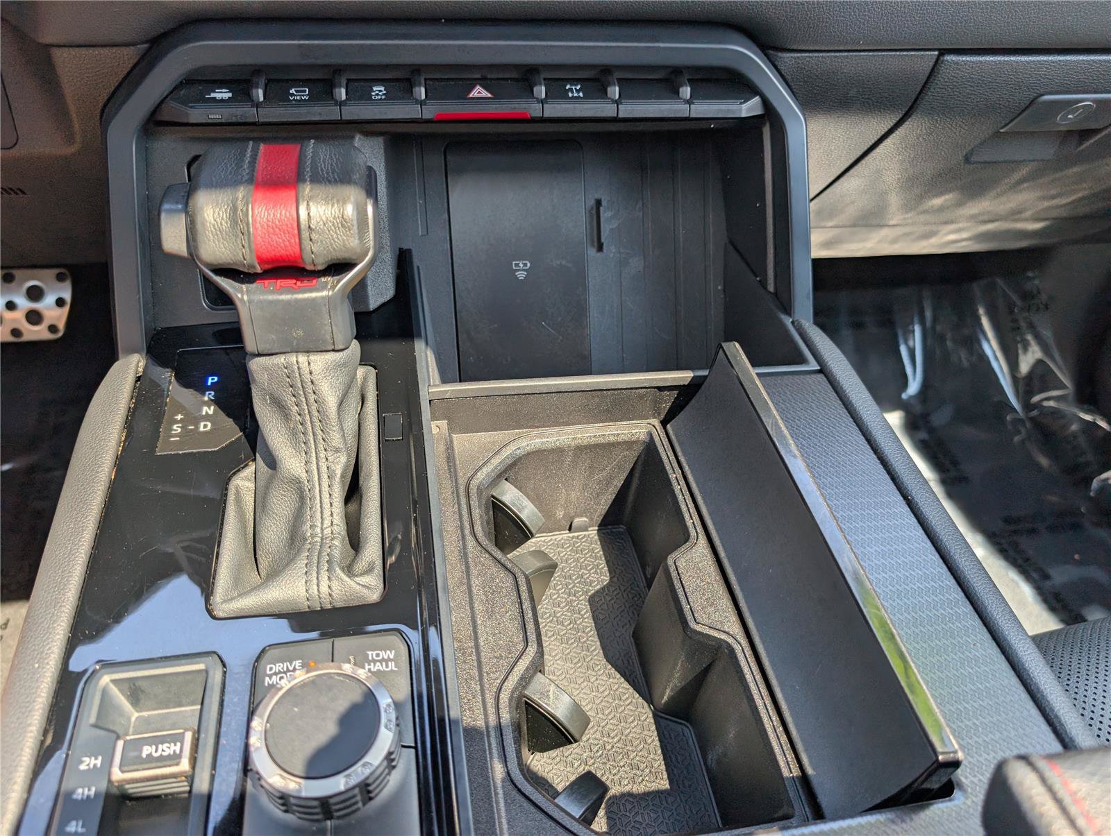Used 2025 Toyota Sequoia TRD Pro AWD/4WD image 27