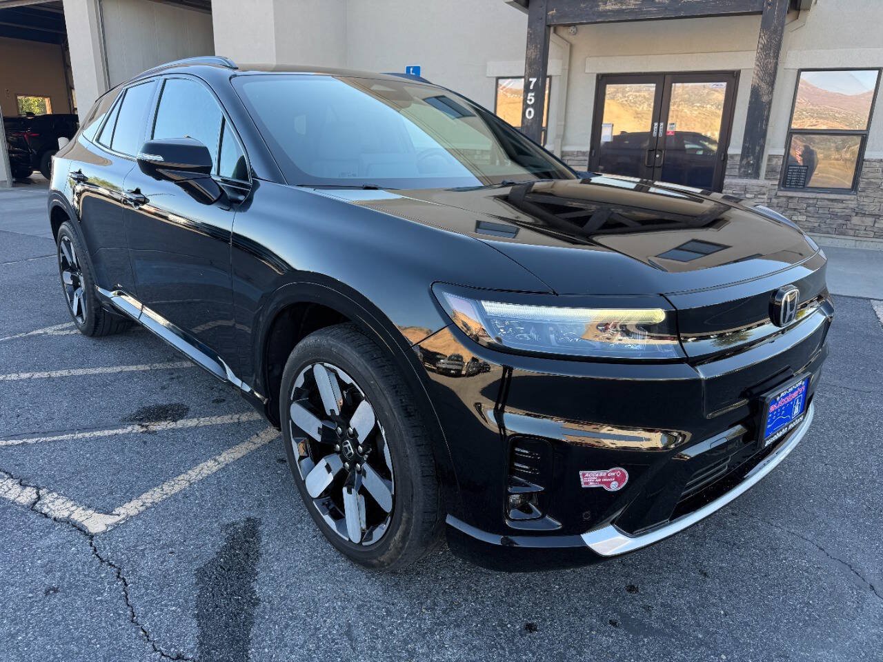 Used 2024 Honda Prologue Elite image 1
