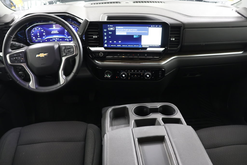 Used 2023 Chevrolet Silverado 1500 LT AWD/4WD image 2