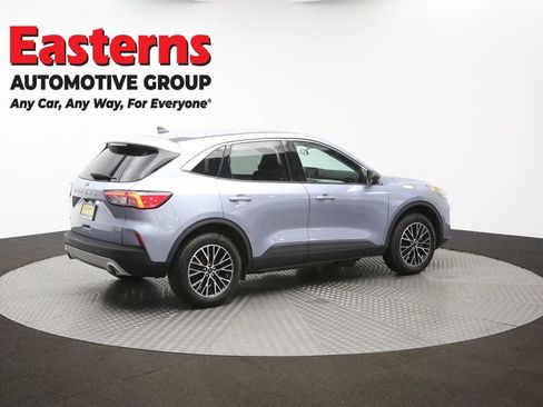Used 2022 Ford Escape SE w/ Convenience Package FWD image 43