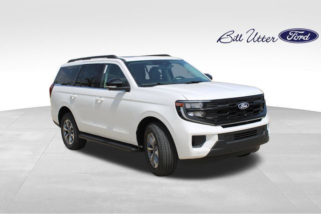 New 2027 Ford Expedition Active RWD image 2