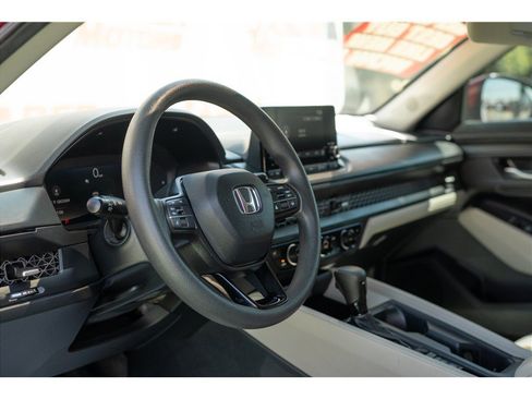 Used 2024 Honda Accord EX image 31