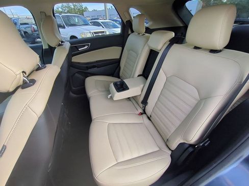 Used 2019 Ford Edge SEL w/ Equipment Group 201A image 14