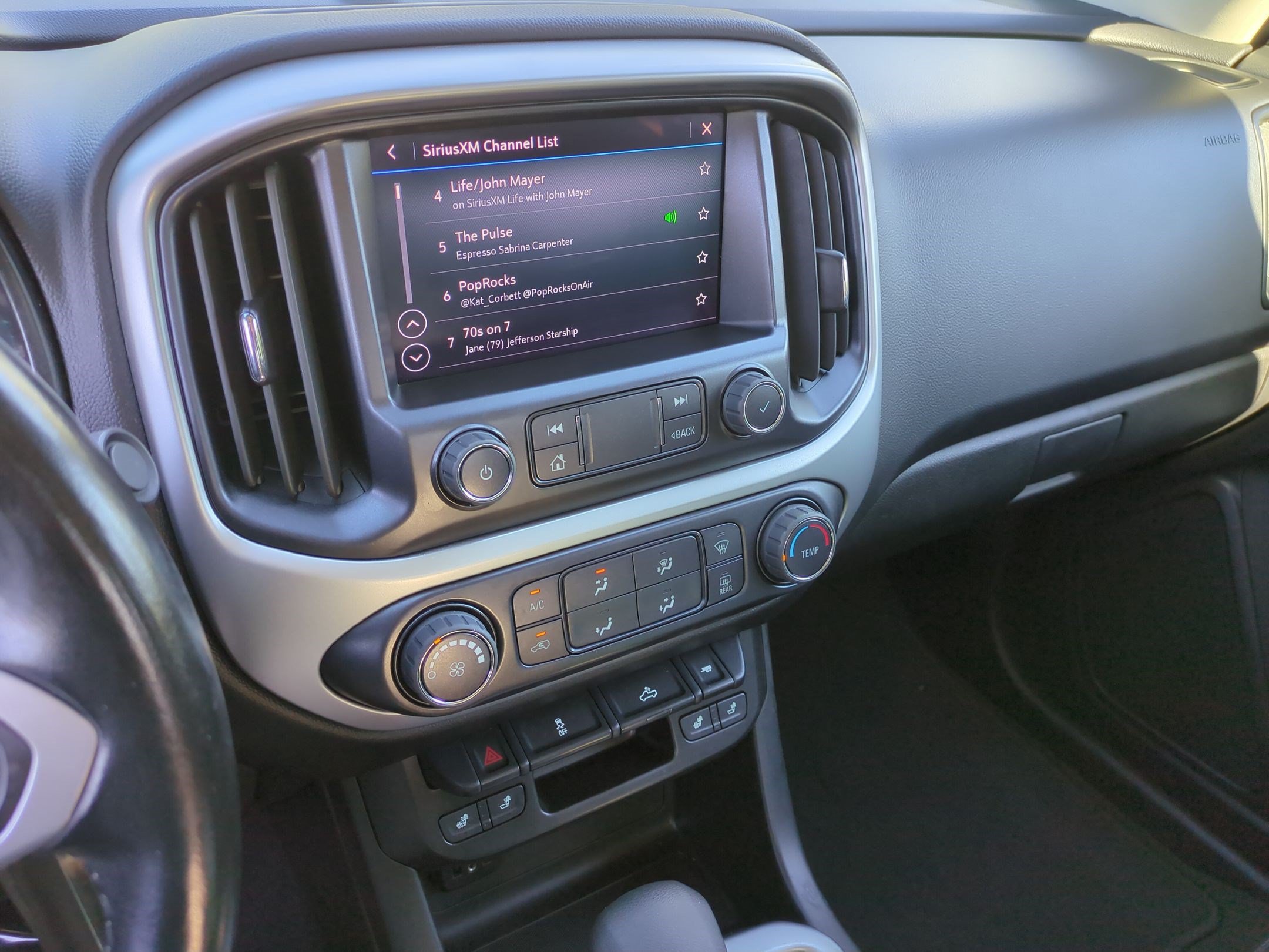 Used 2022 Chevrolet Colorado LT w/ LT Convenience Package AWD/4WD image 23