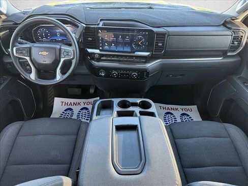 Used 2023 Chevrolet Silverado 1500 LT image 14