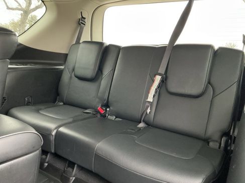 Used 2019 INFINITI QX80 Luxe image 32