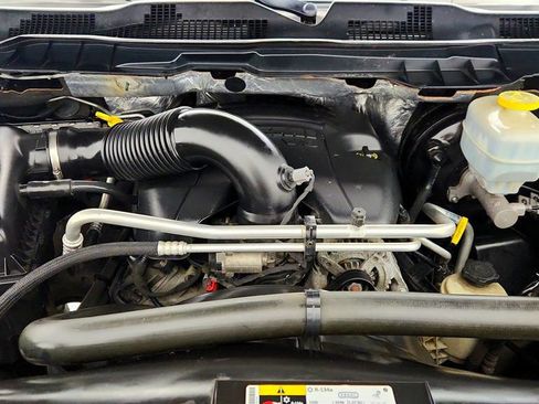 Used 2017 RAM 2500 SLT image 26