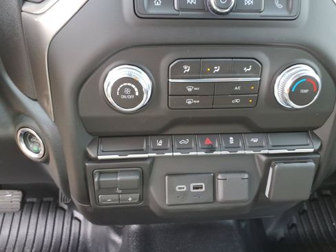 New 2026 GMC Sierra 2500 Pro w/ Convenience Package RWD image 15