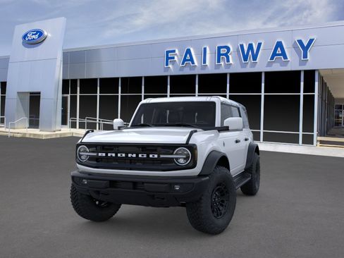 New 2026 Ford Bronco Outer Banks AWD/4WD image 2
