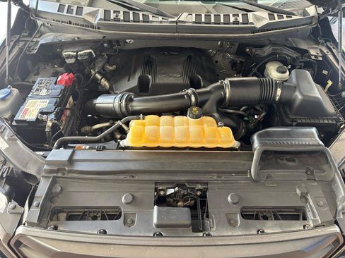 Used 2017 Ford F150 Lariat w/ Equipment Group 502A Luxury AWD/4WD image 26