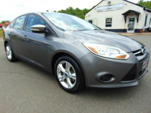 Used 2013 Ford Focus SE FWD image 60