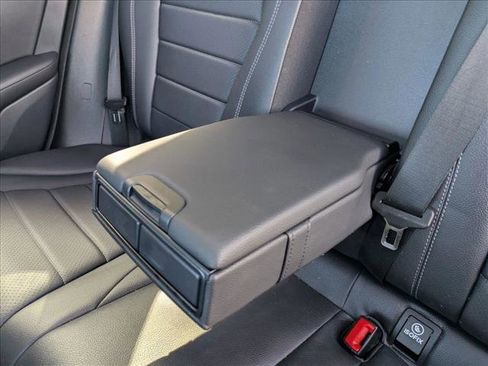 Used 2021 Mercedes-Benz GLC 300 image 13