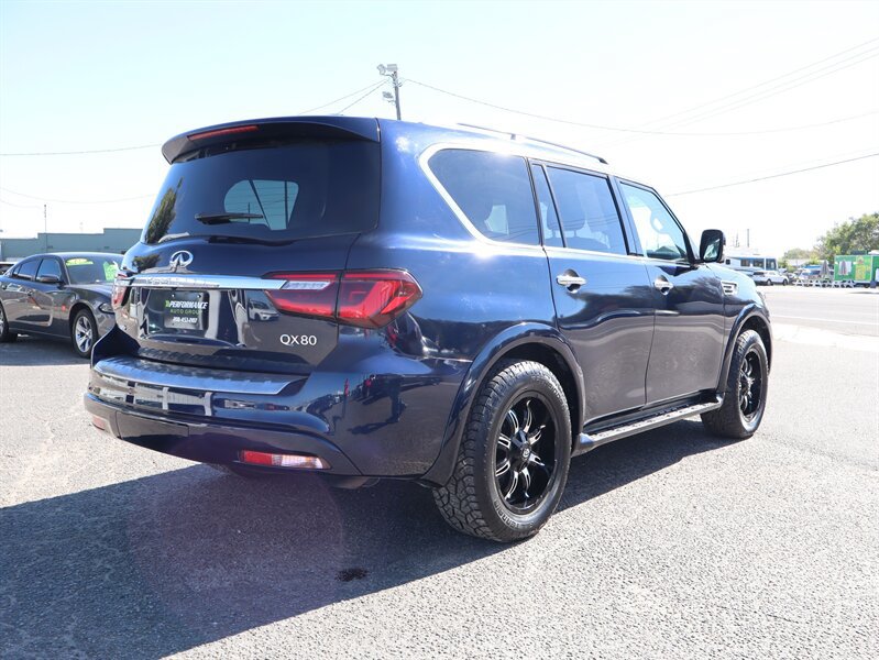 Used 2022 INFINITI QX80 Luxe AWD/4WD image 3