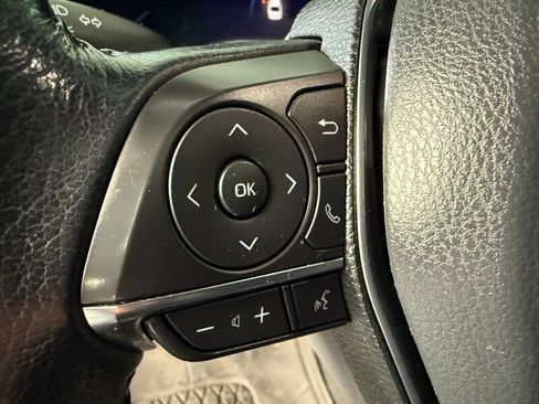 Used 2019 Toyota Avalon XLE w/ Moonroof Package image 21