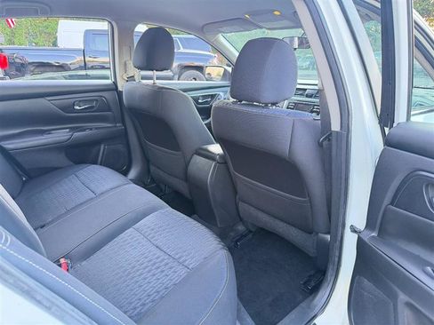 Used 2017 Nissan Altima 2.5 S w/ Power Driver Seat Package FWD image 18