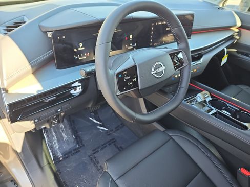 New 2026 Nissan Murano SL image 16