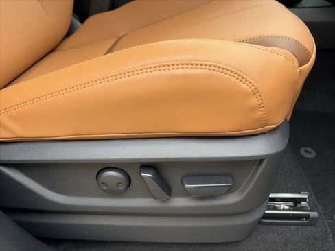 New 2026 Nissan Armada SL image 22