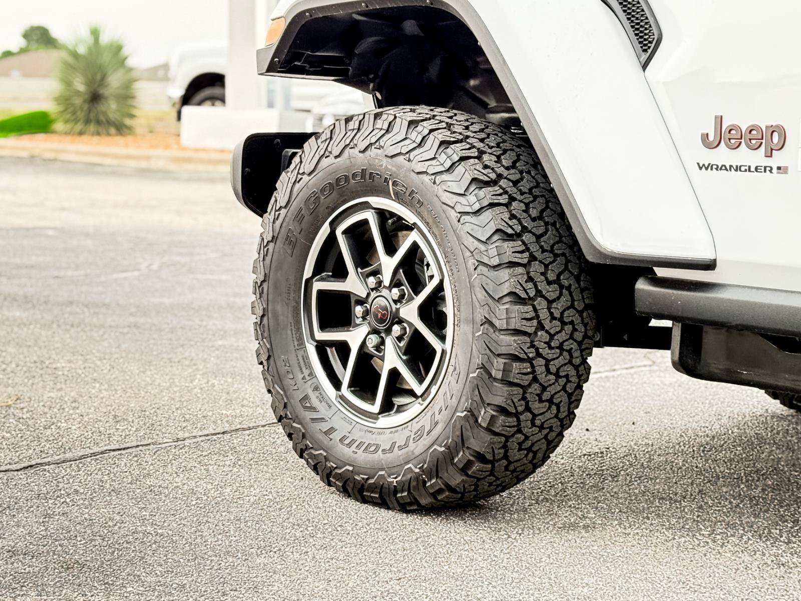 New 2026 Jeep Wrangler Unlimited Rubicon AWD/4WD image 9